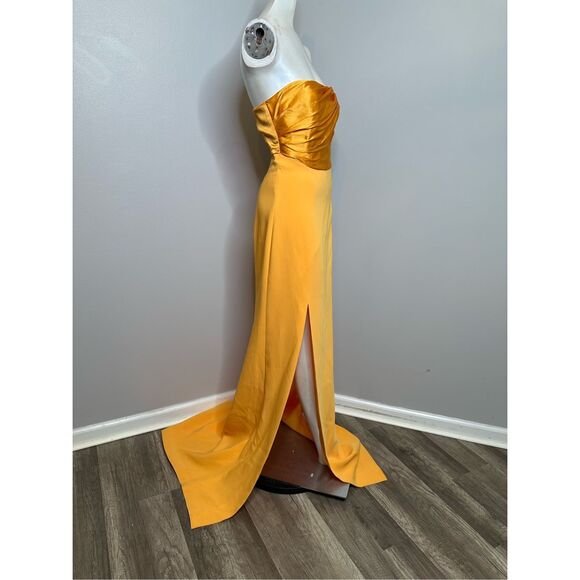 Cinq à Sept Estela Side Slit Gown - Picture 9 of 11